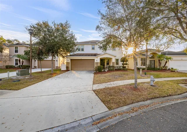 Photo 2 of Single family home for sale at 947 Emerald Green Ct, Kissimmee, FL 34746 | MLS# S5120069 | Listing updated on 2026-09-04