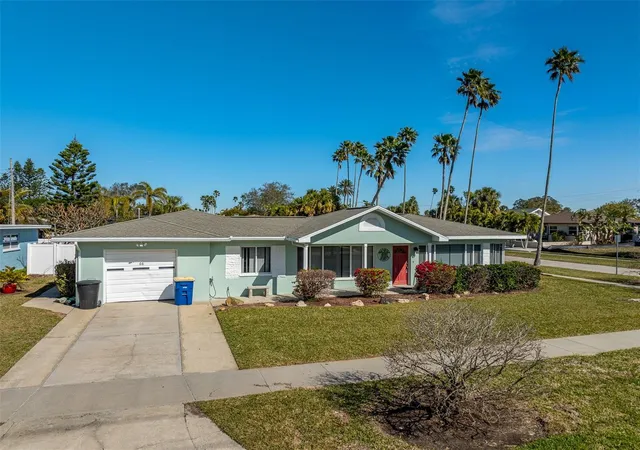 3rd image of 66 Kipling Plaza, Clearwater Beach, FL 33767 | MLS# TB8347534