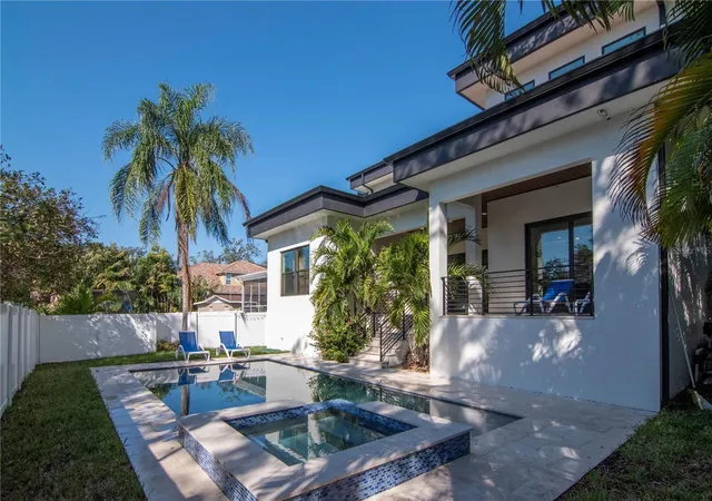 Homes for sale in Tampa, FL | 4604 W Lowell Ave, Tampa, FL 33629 | MLS# TB8347756