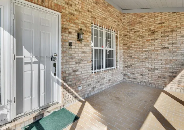 Photo 4 of Villa at 2400 S Glen Eagles Dr, Deland, FL 32724 | MLS# V4940798 | | Sold on 2026-09-01
