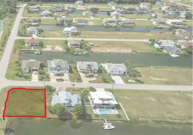 Homes for sale in Hernando Beach, FL | 4065 Sheephead Dr, Hernando Beach, FL 34607 | MLS# W7872299
