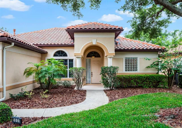 3rd image of 9958 Santa Barbara Ct, Howey In The Hills, FL 34737 | MLS# G5092700