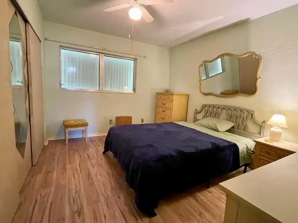 6th image of 4060 55Th St N, KENNETH CITY, FL 33709