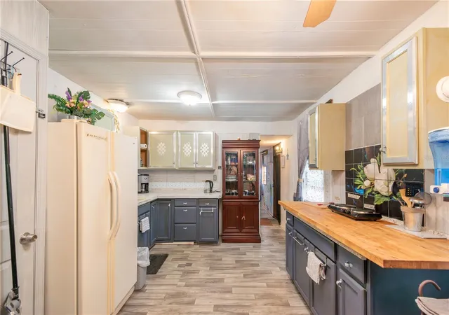 3rd image of 3355 Se 92Nd St, Ocala, FL 34480 | MLS# OM694920