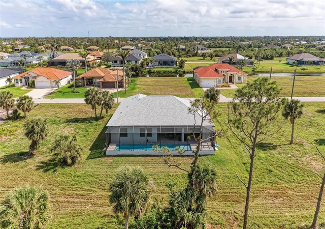 37th image of 237 W Pine Valley Ln, Rotonda West, FL 33947 | MLS# D6140731