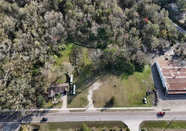 4th image of 713 E Alsobrook St, Plant City, FL 33563 | MLS# TB8350344
