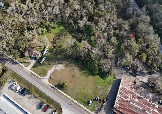 5th image of 713 E Alsobrook St, Plant City, FL 33563 | MLS# TB8350344
