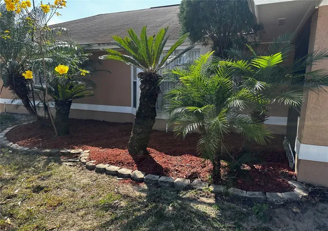 Photo 3 of Single family home for sale at 121 Loma Bonita Dr, Davenport, FL 33837 | MLS# O6280847 | Listing updated on 2026-09-01