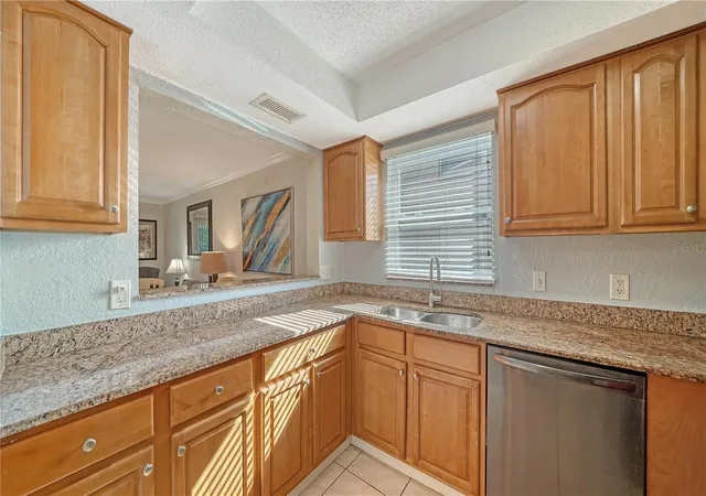 Homes for sale in Sarasota, FL | 966 La Costa Cir #1, Sarasota, FL 34237 | MLS# A4640593