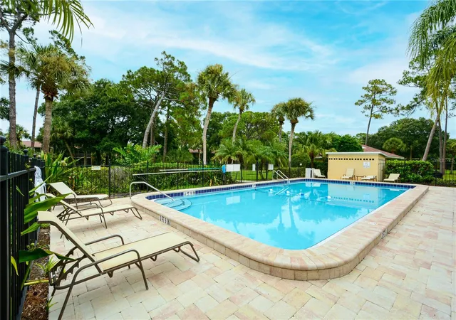 Homes for sale in Sarasota, FL | 966 La Costa Circle, Sarasota, FL 34237 | Houzeo