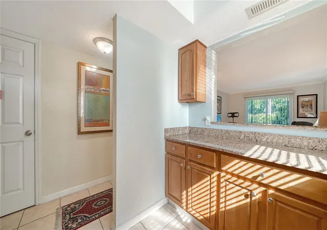 Homes for sale in Sarasota, FL | 966 La Costa Cir #1, Sarasota, FL 34237 | MLS# A4640593