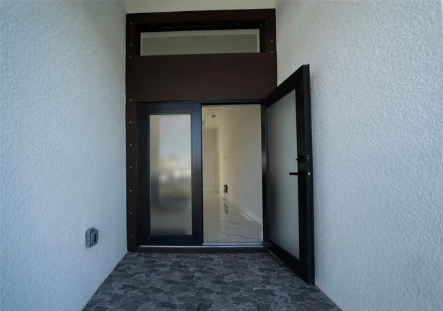Photo 3 of Single family home for sale at 2915 5Th St Sw, Lehigh Acres, FL 33976 | MLS# TB8350595 | Listing updated on 2026-10-26