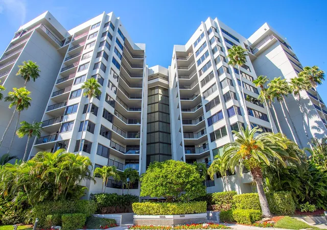 Homes for sale in Clearwater Beach, FL | 1600 Gulf Blvd #512, Clearwater Beach, FL 33767 | MLS# TB8350908