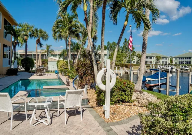 Photo 3 of Condo for sale at 3216 Purple Martin Dr #121, Punta Gorda, FL 33950 | MLS# C7505337 | Listing updated on 2026-09-12