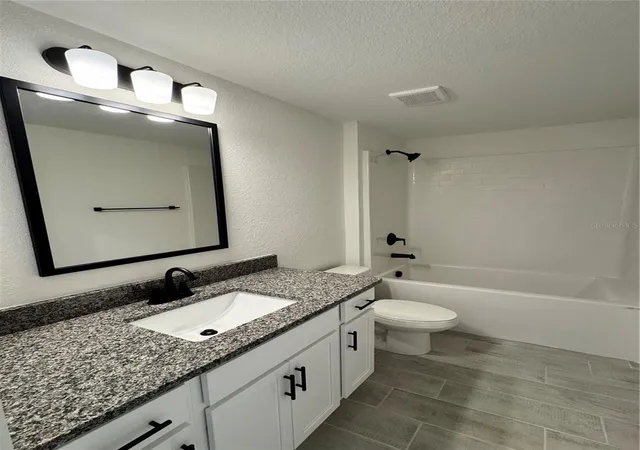 Photo 3 of Single family home for sale at 2659 Averland Loop, North Port, FL 34287 | MLS# A4640958 | Listing updated on 2026-07-30