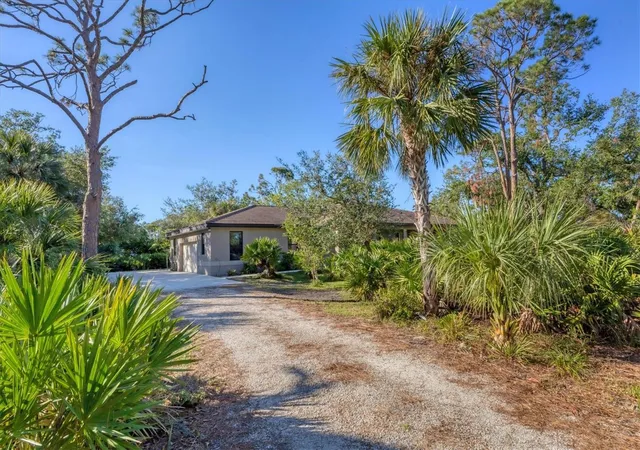 2nd image of 1115 Gladstone Blvd, Englewood, FL 34223 | MLS# N6137291