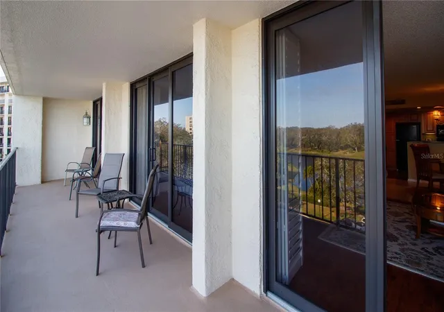3rd image of 100 Oakmont Ln #605, Belleair, FL 33756 | MLS# TB8352097