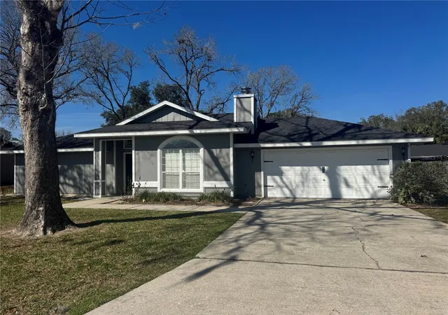 Photo 2 of Single family home for sale at 4924 Nw 28th Place, Gainesville, FL 32606 | MLS# GC528377 | Listing updated on 2026-02-26