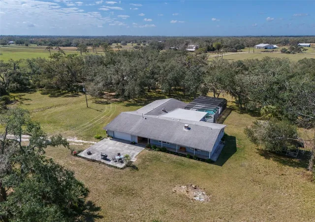 Homes for sale in Sarasota, FL | 1510 Lena Ln, Sarasota, FL 34240 | MLS# A4641358