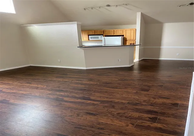 Listing Photo 5 - Condo for sale in building located at 3417 Westchester Sq Blvd, Orlando, FL 32835 - Unit #204