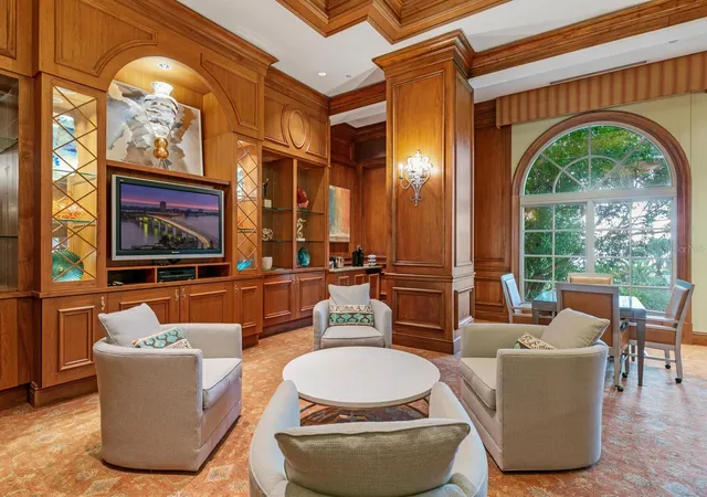 2nd image of 1111 Ritz Carlton Dr, SARASOTA, FL 34236