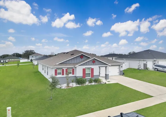 Photo 1 of Single family home for sale at 2220 Gladiolus Ln, Mascotte, FL 34753 | MLS# O6283195 | Listing updated on 2026-09-16