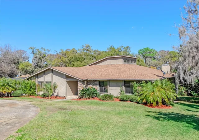 2nd image of 2918 Cocovia Way, Leesburg, FL 34748 | MLS# G5093293