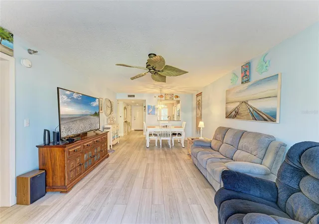 5th image of 3980 Ironwood Cir #206, Bradenton, FL 34209 | MLS# A4641833