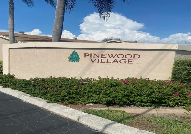 Photo 3 of Condo for sale at 2763 Woodgate Ln #208, Sarasota, FL 34231 | MLS# A4641855 | Listing updated on 2026-06-04