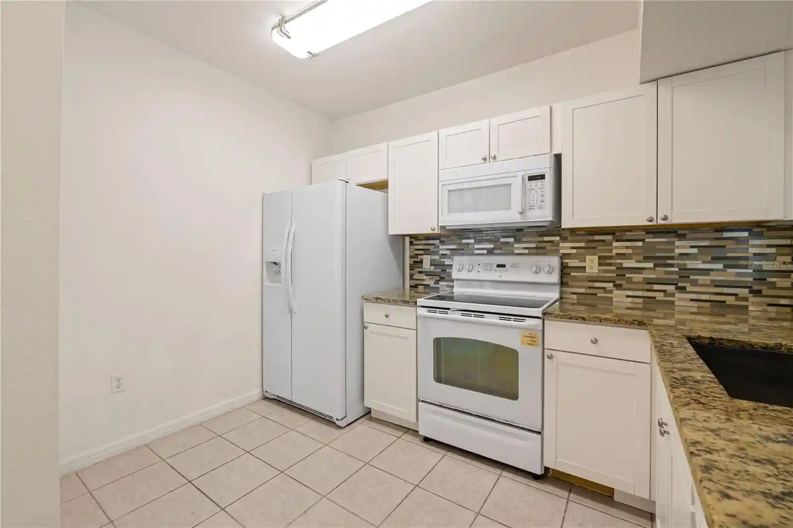 Listing Photo 2 - Condo for sale in 6434 Cypressdale Dr located at 6434 Cypressdale Dr, RIVERVIEW, FL 33578 - Unit #102