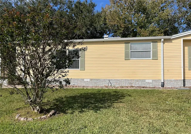Photo 3 of Manufactured home for sale at 116 Traders Cvs Blvd, Debary, FL 32713 | MLS# O6284190 | Listing updated on 2026-08-11
