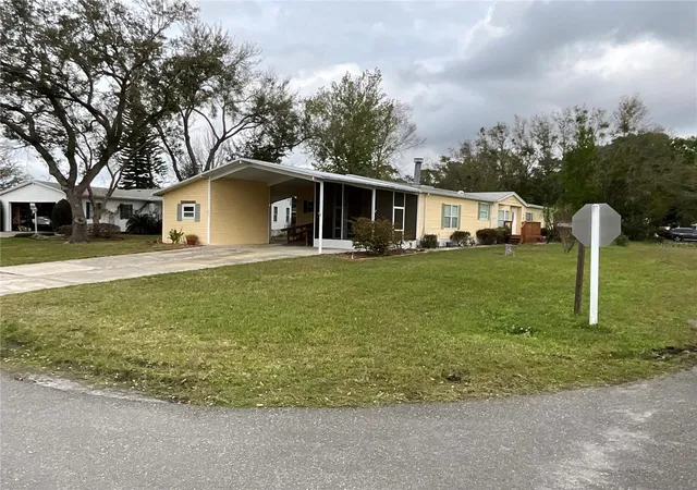 Photo 4 of Manufactured home for sale at 116 Traders Cvs Blvd, Debary, FL 32713 | MLS# O6284190 | Listing updated on 2026-08-11
