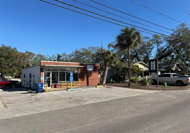 16th image of 428 Lemon St, Palm Harbor, FL 34683 | MLS# TB8354656