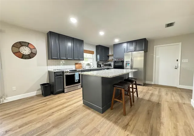 Photo 4 of Single family home for sale at 1836 NW 40th Terrace, Gainesville, FL 32605 | MLS# O6284368 | Listing updated on 2025-11-09