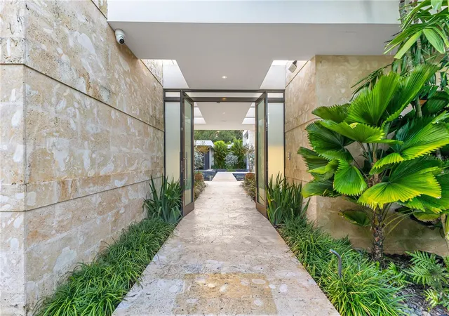 Photo 2 of Single family home for sale at 17 Dorado Beach Ests, Dorado, PR 00646 | MLS# PR9111992 | Listing updated on 2026-07-20