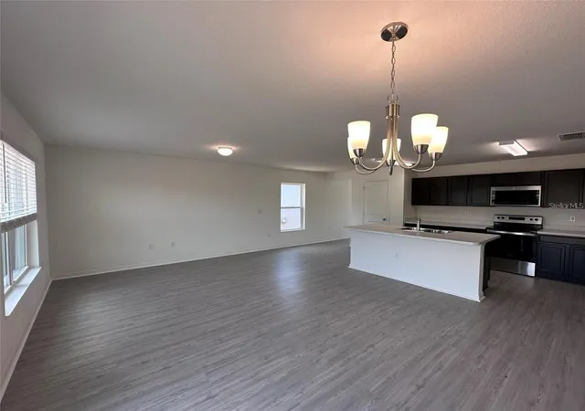 Photo 2 of Single family home for sale at 9081 Oscraft Dr, Davenport, FL 33896 | MLS# S5121549 | Listing updated on 2026-06-24