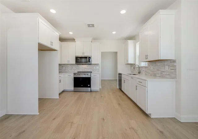 3rd image of 7545 Laureate Blvd #7203, Orlando, FL 32827 | MLS# O6284954