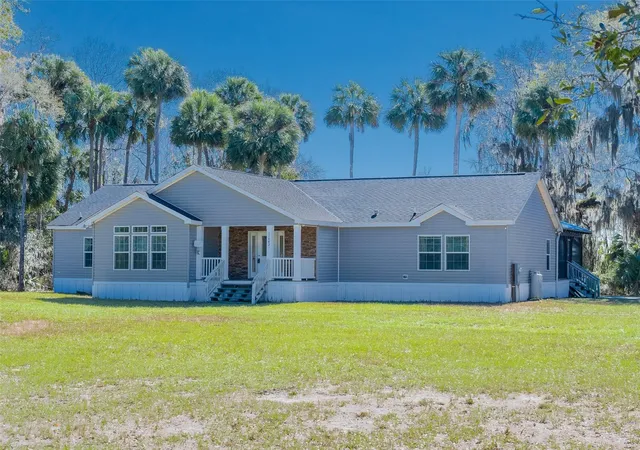 2nd image of 17482 Se 34th Ln, Ocklawaha, FL 32179 | MLS# O6285464