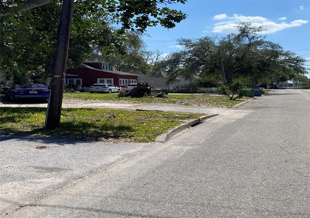 Photo 1 of Land for sale at 518 7th Avenue W, Palmetto, FL 34221 | MLS# A4642645 | Listing updated on 2026-02-02