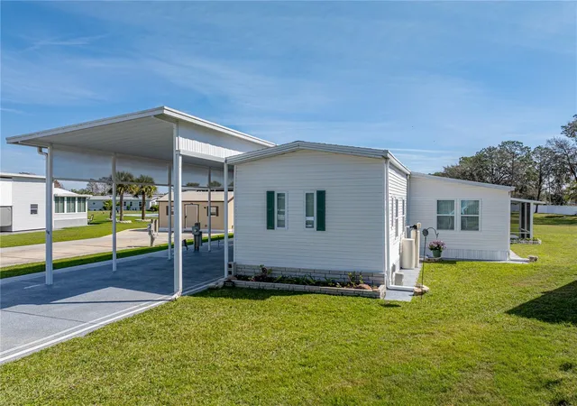 4th image of 8925 Southshore Ct, Polk City, FL 33868 | MLS# P4933935