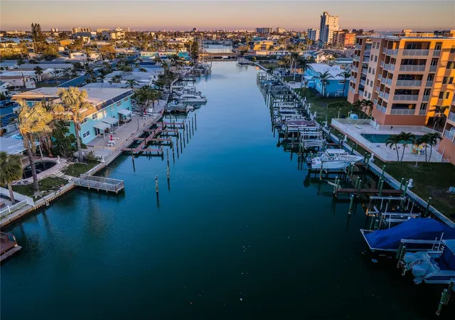 46th image of 11595 Gulf Blvd #6, Treasure Island, FL 33706 | MLS# TB8357384