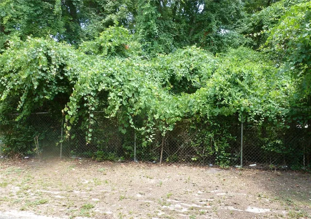 2nd image of 1031 Sw 62nd Ter, Gainesville, FL 32607 | MLS# GC528739