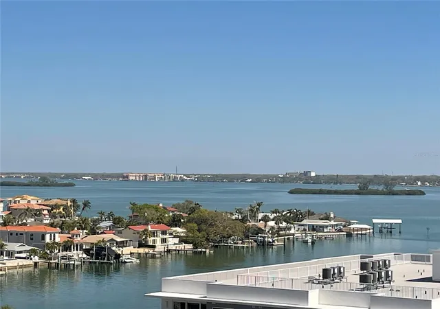 25th image of 400 Island Way #908, Clearwater Beach, FL 33767 | MLS# TB8357619