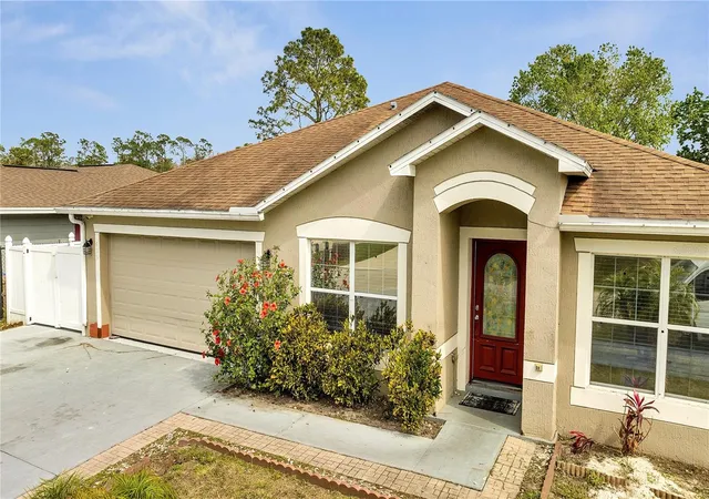 Photo 3 of Single family home for sale at 639 Mesilla Dr, Kissimmee, FL 34758 | MLS# O6286744 | Listing updated on 2026-07-13