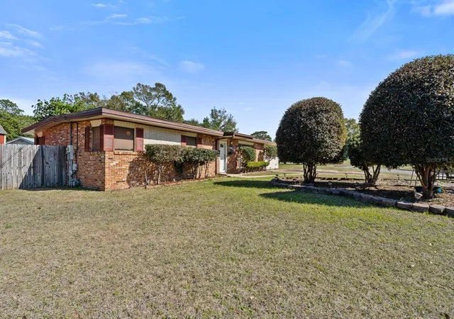 Photo 1 of Single family home for sale at 3808 San Gabriel Dr, Pensacola, FL 32504 | MLS# O6286859 | Listing updated on 2026-02-08