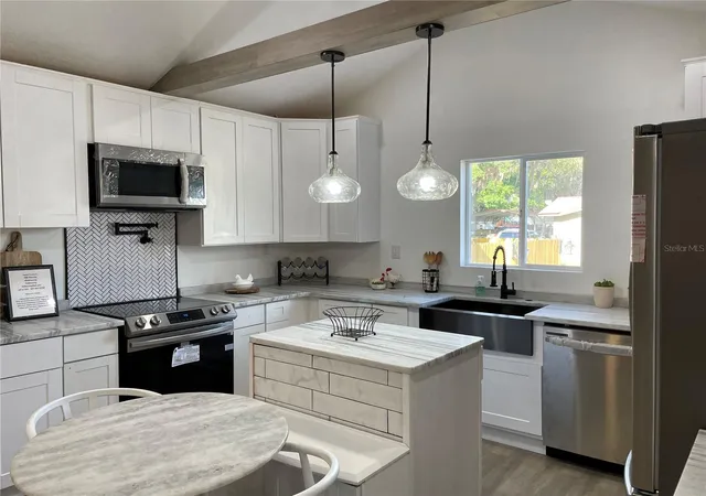 5th image of 1700 Hollywood Ave, Eustis, FL 32726 | MLS# G5093827