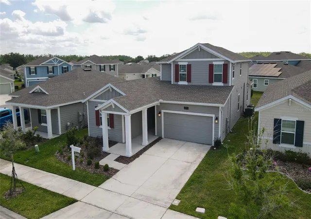 Photo 1 of Single family home for sale at 2006 Myrtle Pine St, Kissimmee, FL 34746 | MLS# O6287353 | Listing updated on 2026-02-11