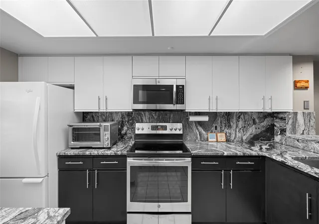 Photo 2 of Condo for sale at 2320 Terra Ceia Bay Blvd #206, Palmetto, FL 34221 | MLS# A4643643 | Listing updated on 2026-09-30