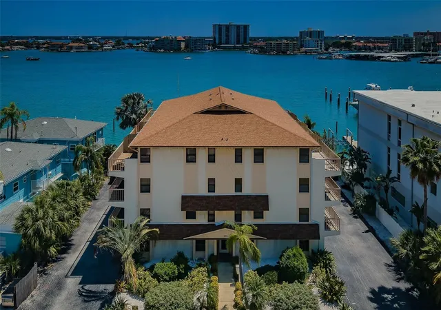 3rd image of 479 E Shore Dr #8, Clearwater Beach, FL 33767 | MLS# TB8359493