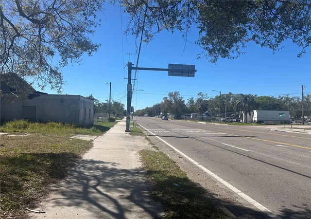 7th image of 7707 Gibsonton Dr, Gibsonton, FL 33534 | MLS# TB8359567